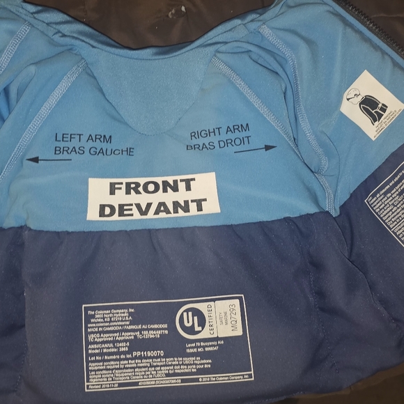 Life jacket - Picture 6 of 6